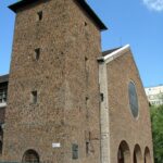 Katholische Kirche mit Gedenktafel für die Aufständischen des Stadtteils Zugló (© Bundesstiftung Aufarbeitung, fotografiert von Róbert Gulyás) Katholische Kirche mit Gedenktafel für die Aufständischen des Stadtteils Zugló (© Bundesstiftung Aufarbeitung, fotografiert von Róbert Gulyás)