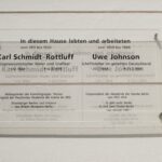Gedenktafel für Uwe Johnson (© Bundesstiftung Aufarbeitung, fotografiert von Ruth Gleinig) Gedenktafel für Uwe Johnson (© Bundesstiftung Aufarbeitung, fotografiert von Ruth Gleinig)